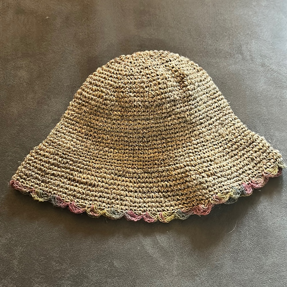 Hemp Bucket Style Hat with scalloped multicolor trim